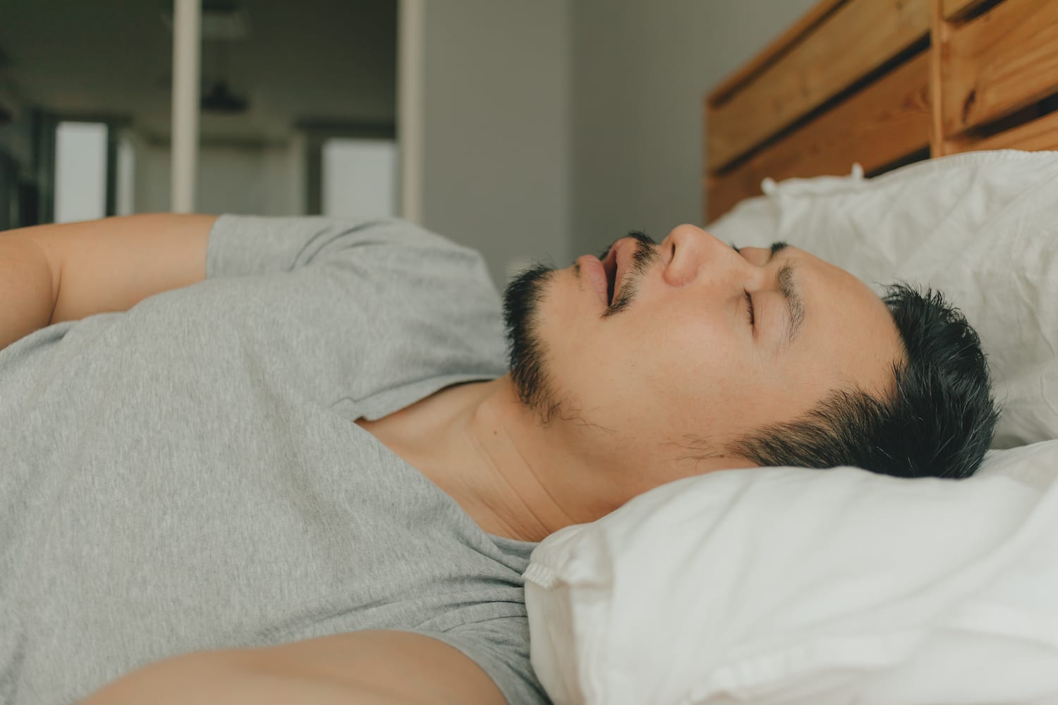Sleep Apnea in Women: Why Symptoms Are Often Overlooked